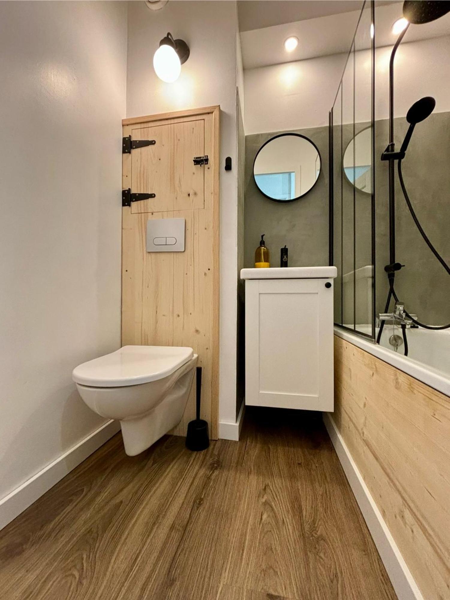 L'Eterlou, Studio Centre Station Ризул Екстериор снимка